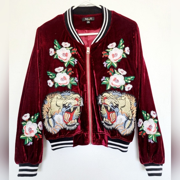 36•5 Women Velvet/Velour Embroidered BomberJacket Burgundy Full Zip Small/Medium - Picture 16 of 16